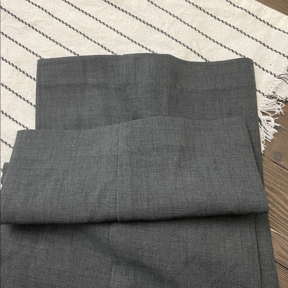 Gray Polyester Garment - Picture 3 of 5
